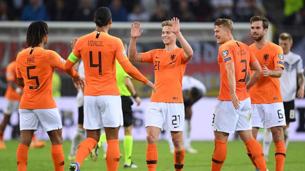 Đội tuyển Hà Lan có khá nhiều cầu thủ có phong độ tốt